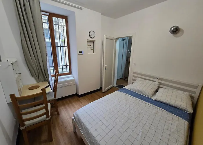 E0 - Beau Studio Renove Climatise
